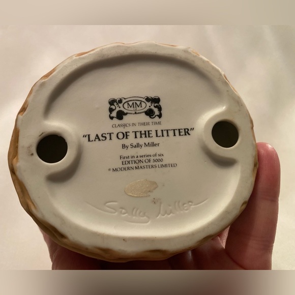 Sally Miller "Last Of The Litter" Ceramic Sculpture - Basset Hound - Picture 6 of 6